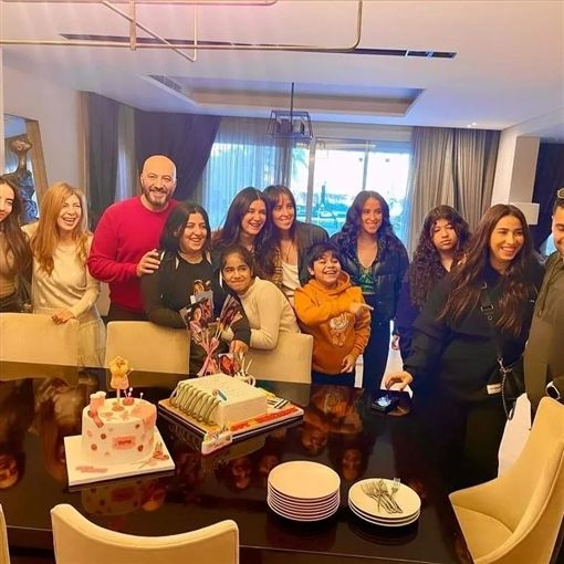 تسلم الأصول : غادة عادل ومجدي الهواري يجتمعان في عيد ميلاد ابنتهما