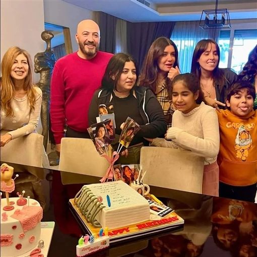 تسلم الأصول : غادة عادل ومجدي الهواري يجتمعان في عيد ميلاد ابنتهما