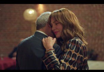 شاهد .. شيرين رضا ترقص على غناء مدحت صالح في "وبينا ميعاد"