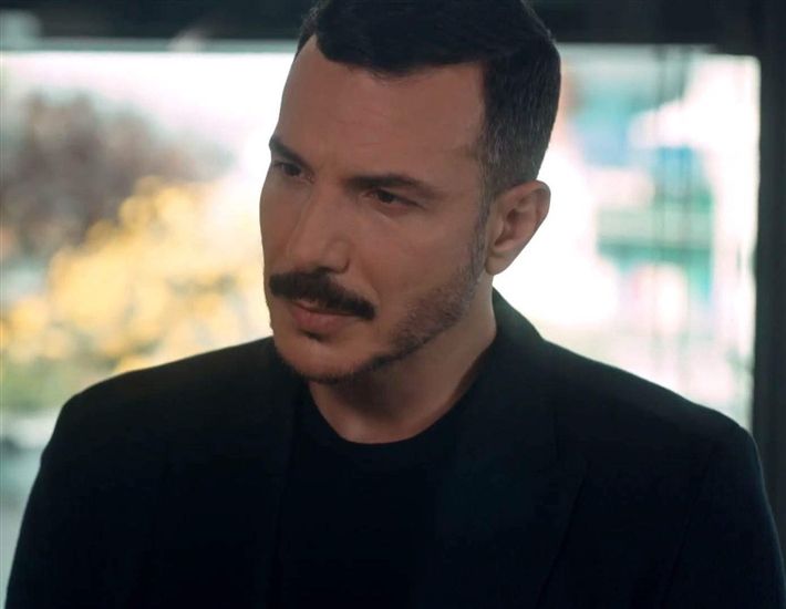 اسمعوا يا رجالة كلام باسم خياط