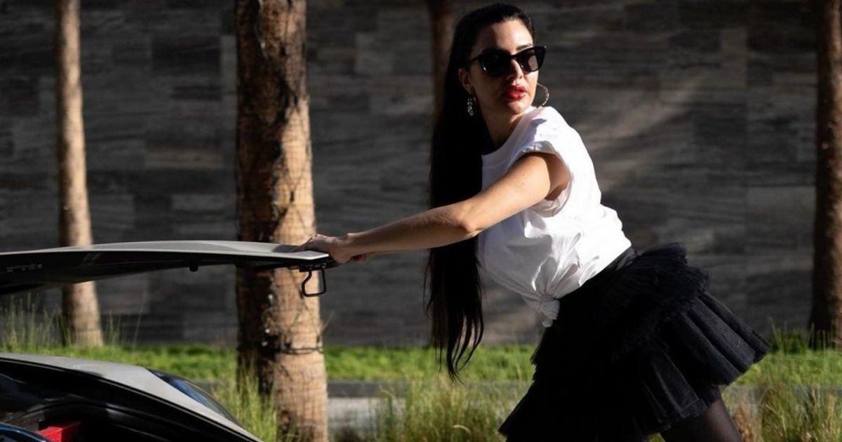 شاهد .. بالصور- لاميتا فرنجية تستعرض مفاتنها بإطلالة جريئة