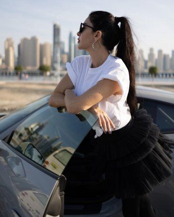 شاهد .. بالصور- لاميتا فرنجية تستعرض مفاتنها بإطلالة جريئة