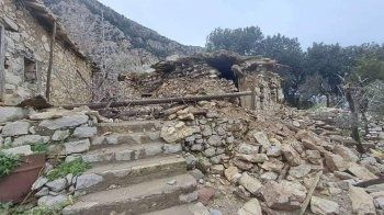 شاهد .. "أم الطنافس الفوقا" كان لها نصيب من الزلزال المدمّر - بالصور