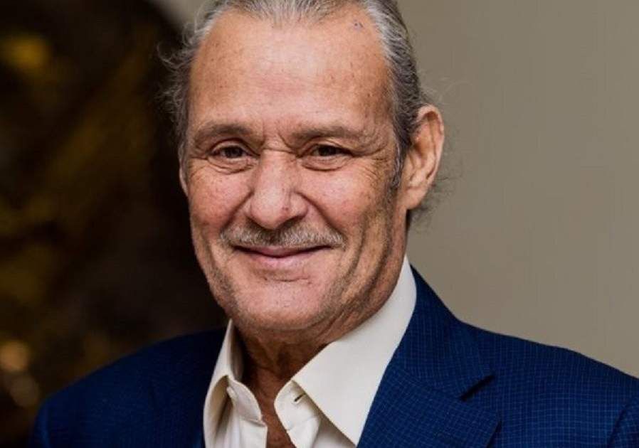 شاهد .. ممثلة كان يصفها فاروق الفيشاوي بأنها حب حياته..لكن زواجه منها لم يكتمل