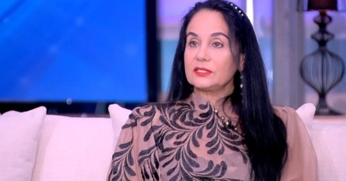 شاهد .. سحر رامي تتأثر وهكذا تعرّفت على زوجها الراحل حسين الإمام-بالفيديو