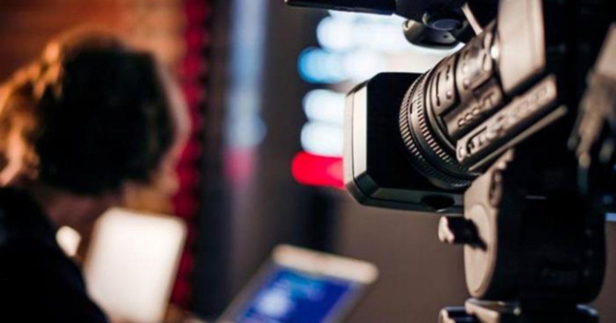 شاهد .. مذيعة مغربية تعلن استعداها لتبني الطفلة الرضيعة في زلزال سوريا