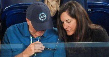 شاهد .. بيل غيتس يدخل علاقة حب جديدة... تعرفوا بالصورة إلى حبيبته!