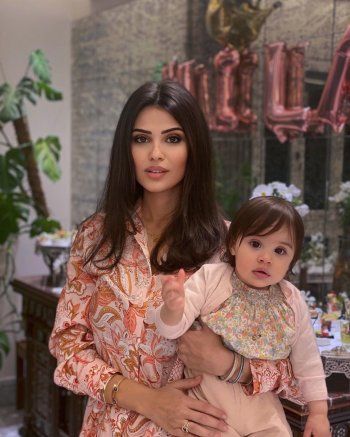 شاهد .. بعد مرور 15 سنة على انتخابها.. كيف أصبحت روزاريتا طويل ملكة جمال لبنان 2008؟