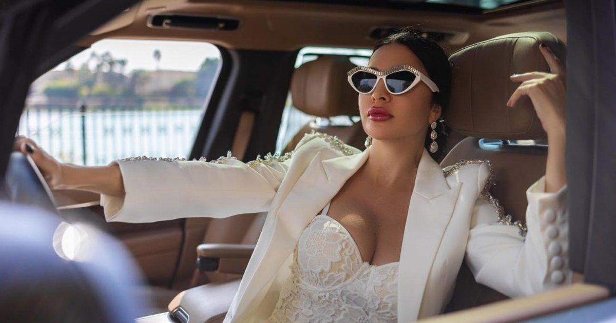 شاهد .. بالفيديو- لاميتا فرنجية تحتفل بعيد الحب بإطلالة جريئة للغاية