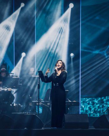 شاهد .. حملة إنتقادات تطال أصالة بعد إحيائها حفل غنائي.. وهكذا بررت