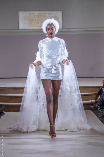 شاهد .. بالصور- مصمم أزياء عربي يثير الجدل في أسبوع الموضة في باريس بتصاميمه