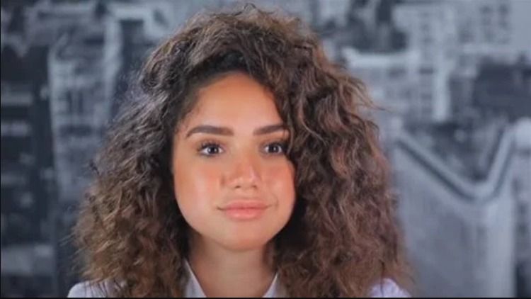 رنا رئيس هتيجي في أسرار النجوم تحكيلنا قصة حياتها