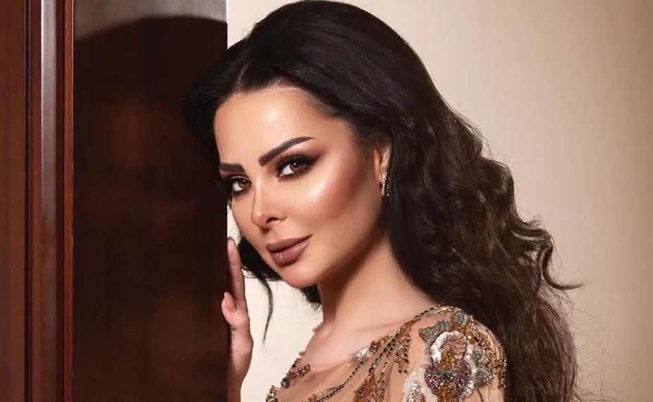 شاهد .. ديانا كرزون ترقص ببطن منتفخة في أحد الأعراس والمتابعون :"مبروك الحمل"-بالفيديو