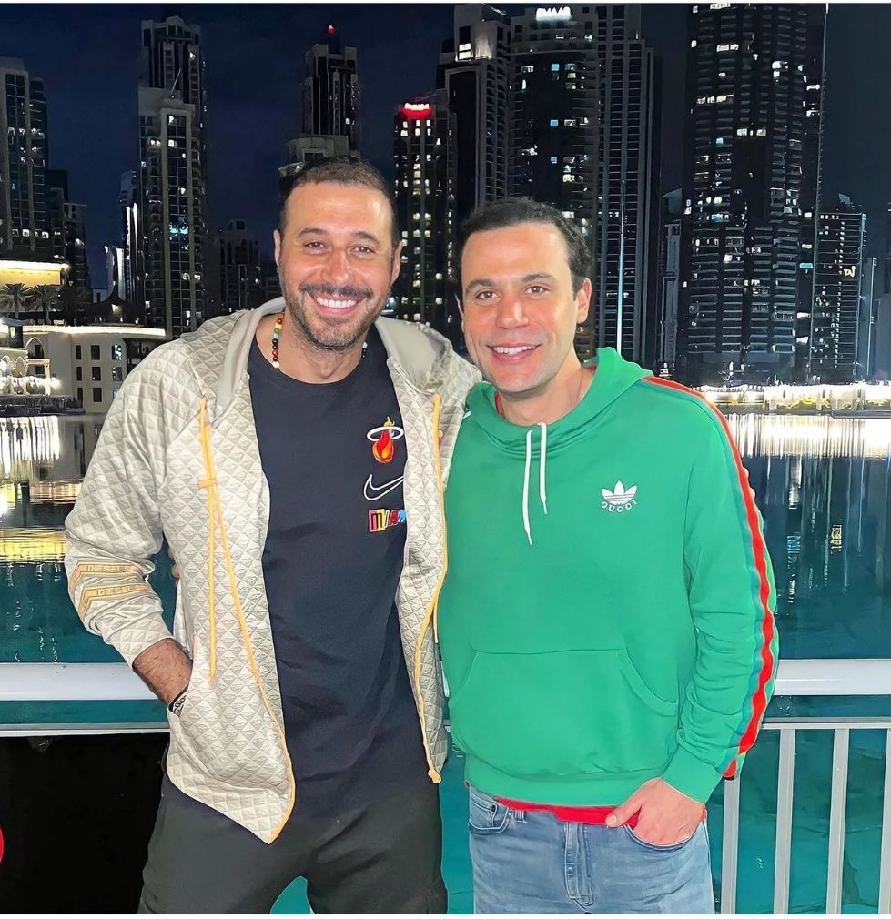 ولاد النجوم : ابن السعدني و الزعيم سويا