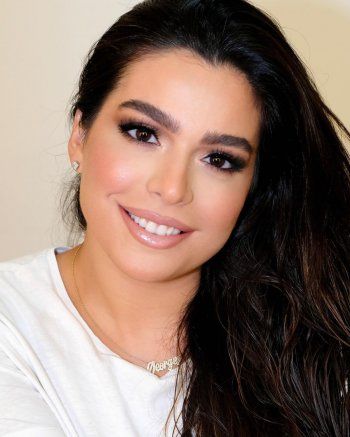 شاهد .. ملكة جمال لبنان يارا خوري مخايل تغيّرت بعد 12 عاماً على انتخابها وهكذا أصبح شكلها