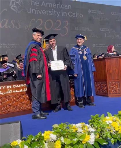 ابناء النجوم كبروا و اتخرجوا من الجامعة الأمريكية : شاهد