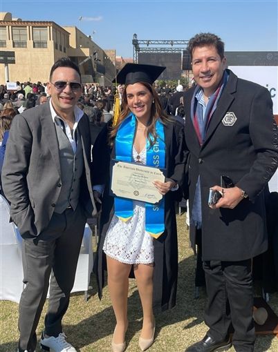 ابناء النجوم كبروا و اتخرجوا من الجامعة الأمريكية : شاهد