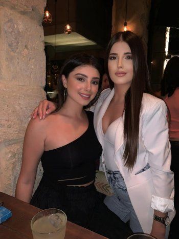 شاهد .. خاص- كارول كميد تكشف شخصيتها في "الزيتونة مملكة الليل والحب" وهكذا وصفت ماريتا الحلاني