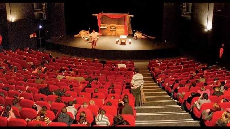 الجزائر تطلق الدورة الأولى للأيام المسرحية العربية