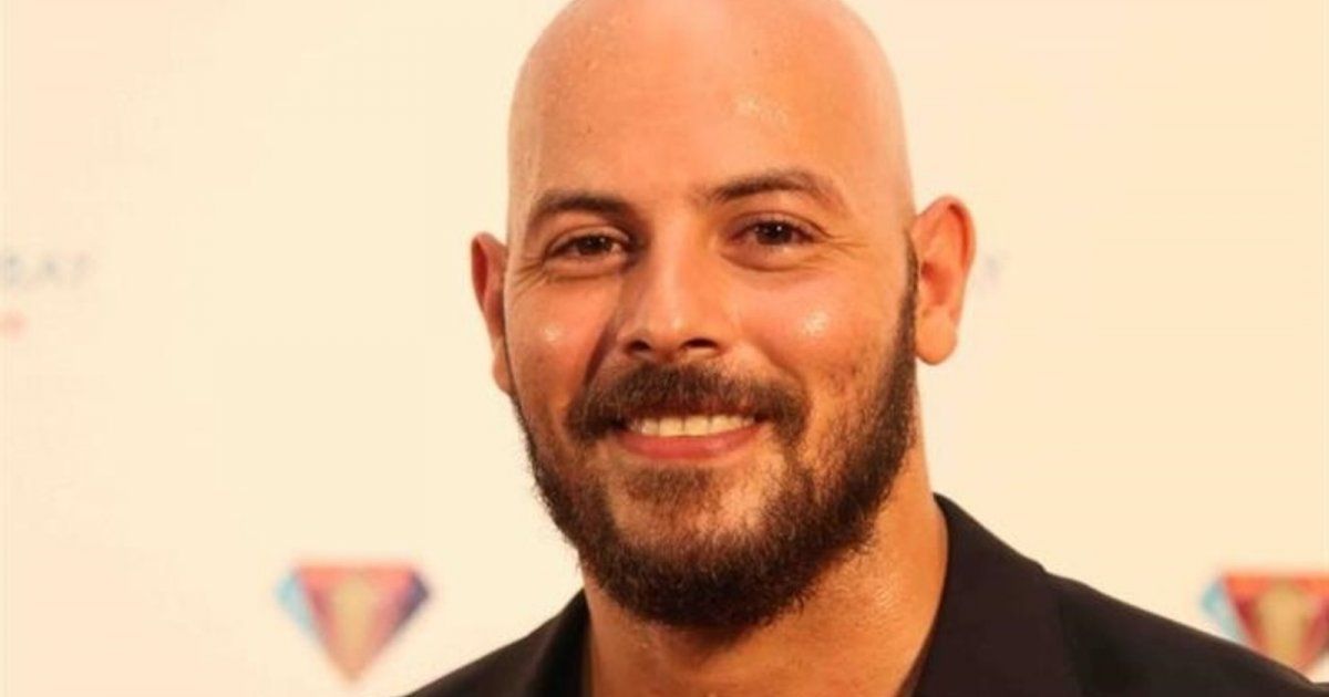 شاهد .. تامر حسني متهم بالسرقة وهذا ما كشفه أحمد التهامي