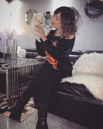 شاهد .. رقي وفخامة لا مثيل لهما.. جولة في قصر تامر حسني وبسمة بوسيل