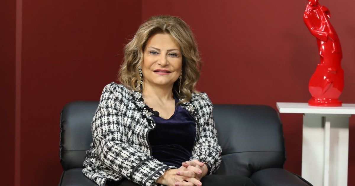 شاهد .. خاص بالفيديو- هلا المر تهاجم منتقدي عبدو شاهين وهكذا علقت على مشهد القبلة بين نيقولا معوض وسارة أبي كنعان