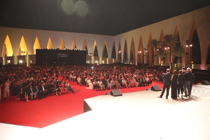 كله يجهز الفساتين : مهرجان الجونة راجع من تاني