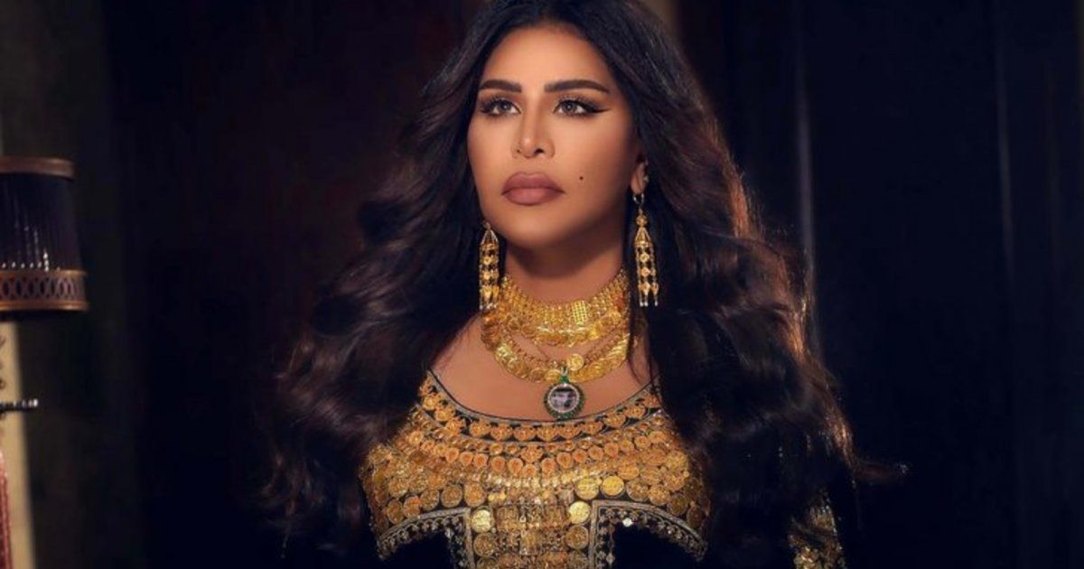 شاهد .. بأسلوبها المُعتاد.. أحلام تحيي يوم التأسيس السعودي وتأسر القلوب بتعبيرها