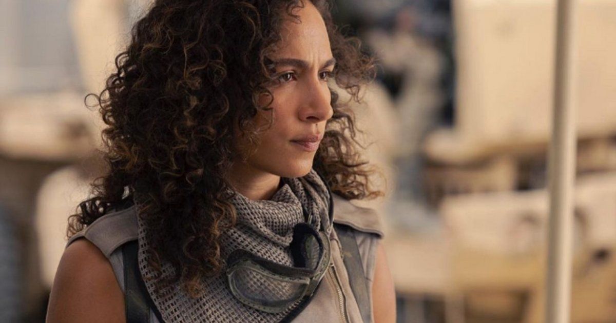 شاهد .. أورورا بيرينو تثير الجدل من خلال تطرقها بهذا الموضوع والمشاهير يتبنوه