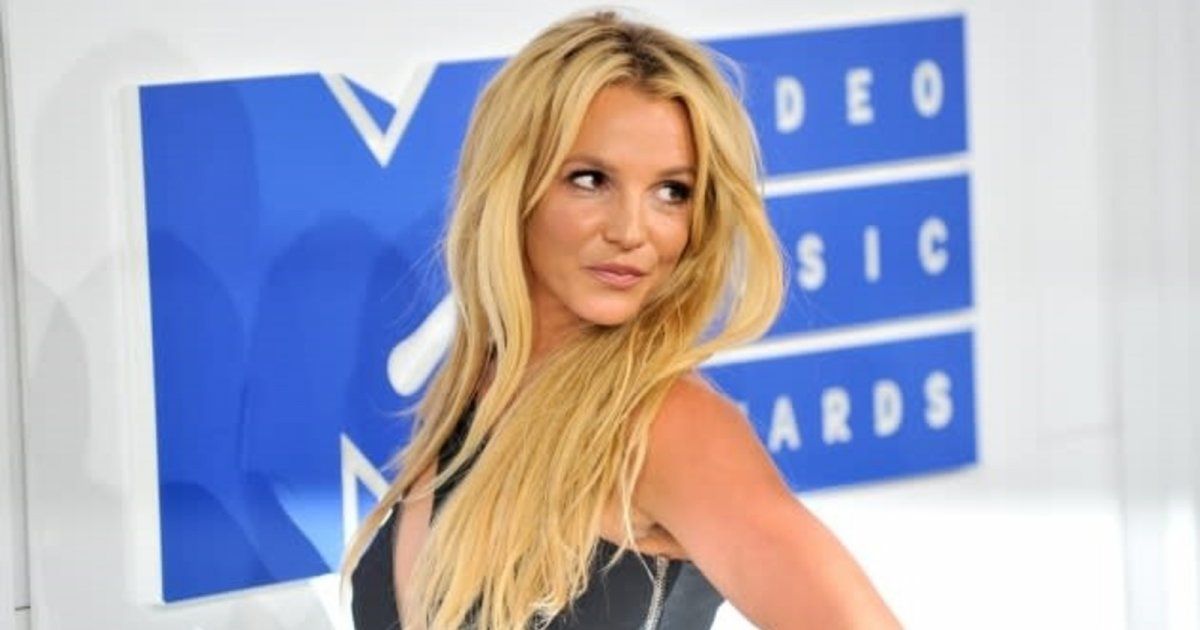 شاهد .. هل أصيبت بريتني سبيرز بالجنون؟ فيديو يصدم الجمهور