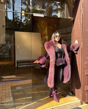 شاهد .. إليكم سعر معطف هيفا وهبي الذي خطف أنظار الكثيرين.. مرتفع جداً!