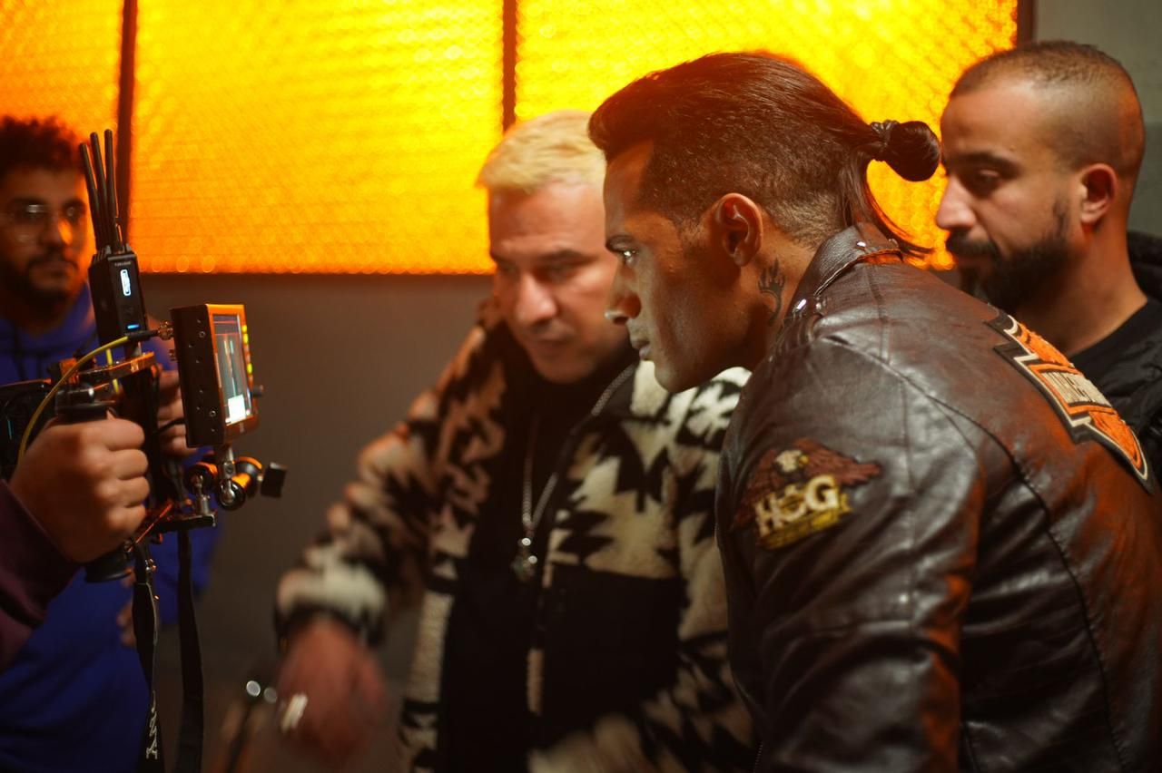 هارلي يجمع محمود حميدة بمحمد رمضان