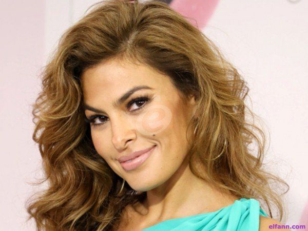 شاهد .. هذا ما تقوله إيفا منديز عن وثائقي باميلا أندرسون