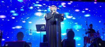 شاهد .. وائل جسار وإبراهيم الحكمي يشعلان المسرح في الكويت..وهذه أجواء الحفل