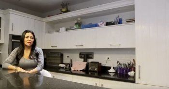 شاهد .. جولة في منزل رانيا يوسف الفخم وهذا هو مكانها المفضل فيه - بالصور