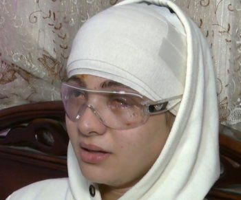 شاهد .. بالصور - هكذا تبدو ساره محمد بعد أن تعرضت لحادث مريع وفقدت بصرها