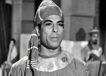 شاهد .. الوسط الفني في مصر يفجع بوفاة هذا الممثل