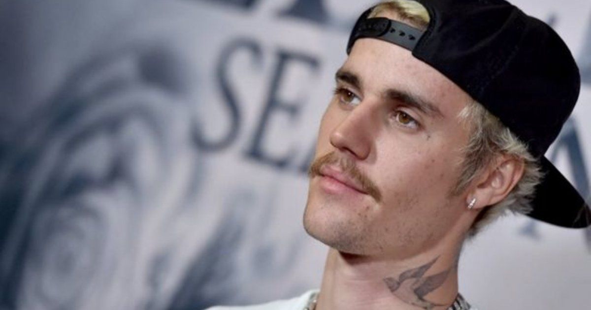 شاهد .. جاستن بيبر بقرار صادم حول جولته الغنائية