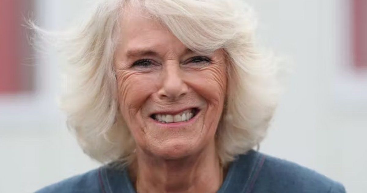 شاهد .. الملكة القرينة كاميلا باركر تشدد على أهمية القراءة في مرحلة الطفولة