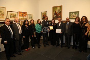 شاهد .. خاص- مارون طنب مشوار من الإبداع أكمله فؤاد طنب والوزير محمد وسام المرتضى يكرّم الأب والإبن على إنجازاتهما