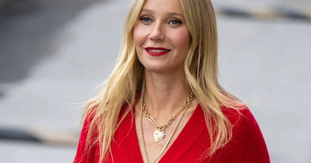 شاهد .. غوينيث بالترو تلقى إعجاب متابعيها باحتفالها بعيد ميلاد طليقها-بالصورة