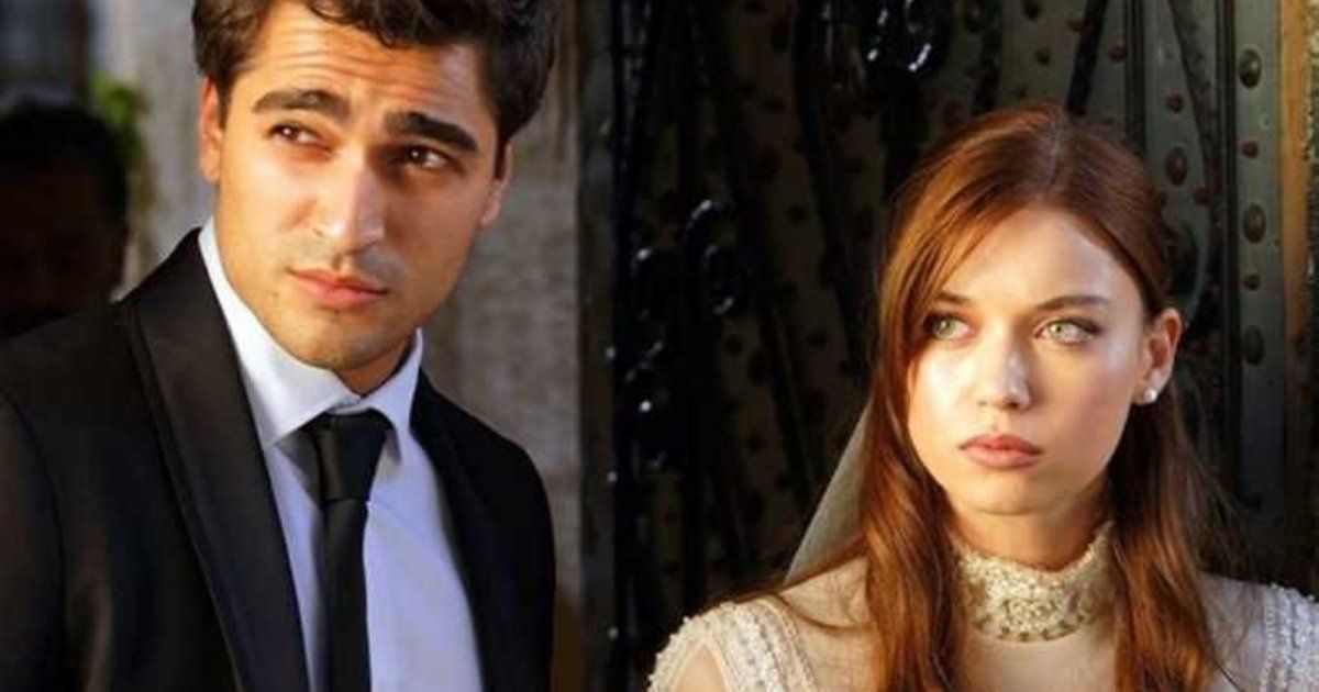 شاهد .. ستتفاجأون حين ترون كيف كان شكل بطل "الطائر الرفراف" قبل الشهرة .. ليس وسيماً أبداً!