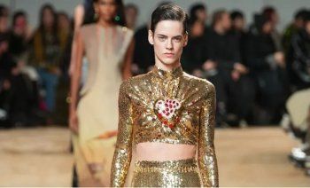 شاهد .. بالصور - إحياء تكريم لمصمم الأزياء باكو رابان