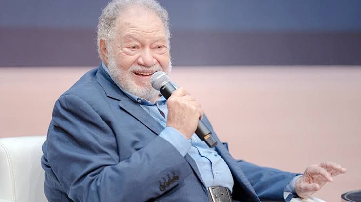 طلب عاجل من النائب يحيي الفخراني للنجوم