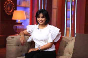 شاهد .. خاص - سهر الصايغ تعتبر نفسها محظوظة جداً بهذا الأمر .. وهل تدخل العالم الغناء ؟