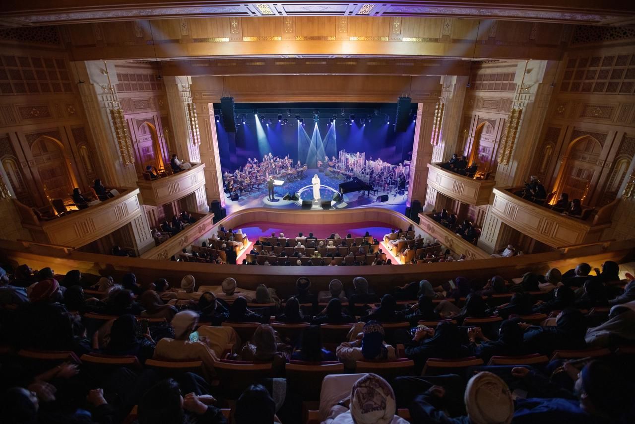 حسين الجسمي: ثلاث ليالي غنائية فاخرة من “ألف ليلة وليلة” تخلدت في ذاكرة الجمهور العُماني بدار الأوبرا السلطانية مسقط