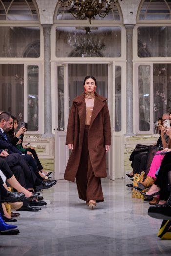 شاهد .. عرض أزياء مرجان لخريف وشتاء 2024-2023 يضيء سماء بيروت