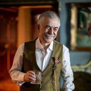 شاهد .. خاص- لهذه الأسباب شارك كميل سلامة في مسلسلَي " براندو الشرق " و " سفر برلك " .. وهذا حبه الأول