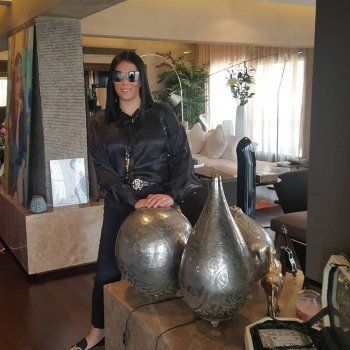 شاهد .. بالصور- جولة في منزل حورية فرغلي الخيالي.. والجمهور يشيد بذوقها الرفيع