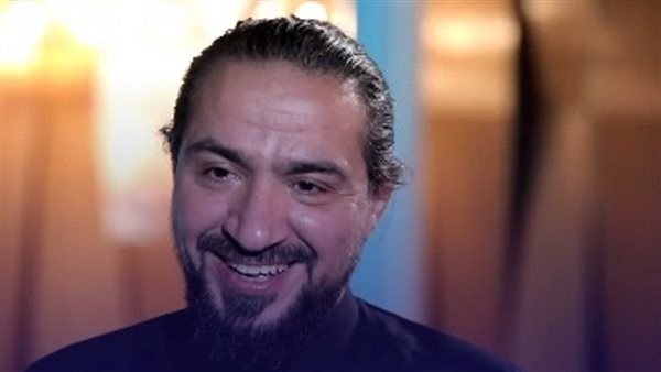 فنان سعودي يطير بجناحيه فرحاً لأنه دخل السينما المصرية